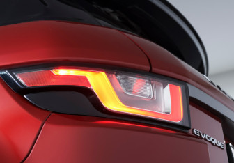 Подержанный автомобиль Land Rover Range Rover Evoque 2018 года (20 фото)