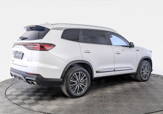 Подержанный автомобиль Chery Tiggo 8 Pro Max 2024 года (5 фото)