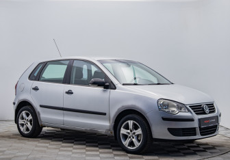 Подержанный автомобиль Volkswagen Polo Hatchback 2007 года (7 фото)