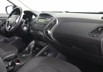 Подержанный автомобиль Hyundai ix35 2014 года (7 фото)