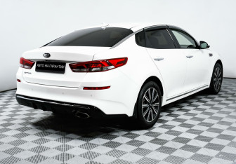 Подержанный автомобиль Kia Optima Sedan 2019 года (5 фото)