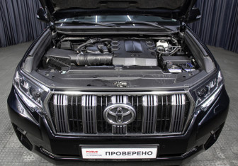 Подержанный автомобиль Toyota Land Cruiser Prado 2020 года (9 фото)