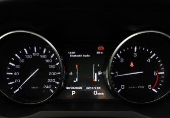 Подержанный автомобиль Land Rover Range Rover Evoque 2014 года (18 фото)