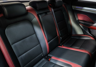 Подержанный автомобиль Geely Coolray 2021 года (14 фото)