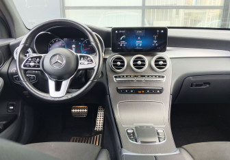 Подержанный автомобиль Mercedes-Benz GLC Coupe 2021 года (17 фото)