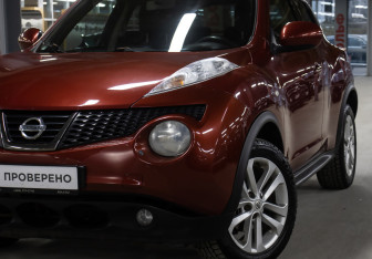 Подержанный автомобиль Nissan Juke 2013 года (20 фото)