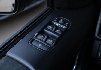 Подержанный автомобиль Land Rover Freelander 2011 года (15 фото)