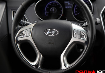 Подержанный автомобиль Hyundai ix35 2012 года (12 фото)