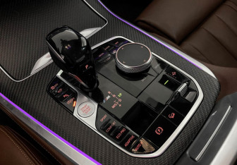 Подержанный автомобиль BMW X5 2018 года (17 фото)
