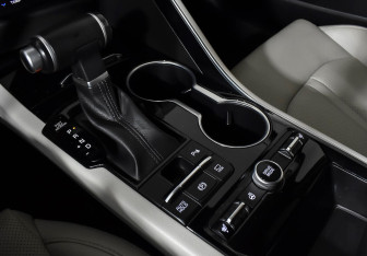 Подержанный автомобиль Kia K5 2020 года (13 фото)