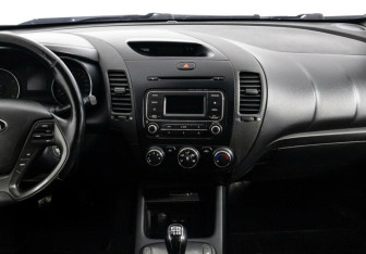 Подержанный автомобиль Kia Cerato Sedan 2014 года (8 фото)