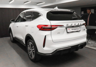 Подержанный автомобиль Haval F7 2022 года (6 фото)