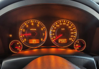 Подержанный автомобиль Infiniti FX 2007 года (13 фото)