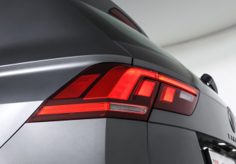 Подержанный автомобиль Volkswagen Tiguan 2021 года (20 фото)