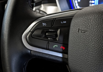 Подержанный автомобиль Geely Coolray 2023 года (24 фото)