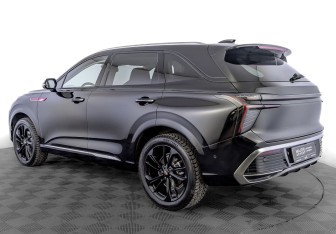 Подержанный автомобиль Hongqi HS3 2024 года (7 фото)