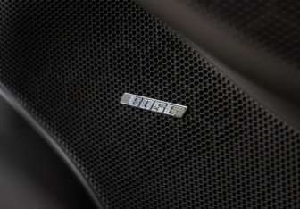 Подержанный автомобиль Porsche Cayman 2020 года (21 фото)