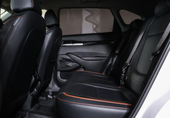 Подержанный автомобиль Kia Seltos 2025 года (12 фото)