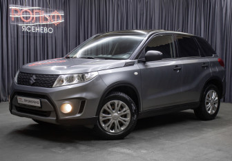 Подержанный автомобиль Suzuki Vitara 2015 года (1 фото)