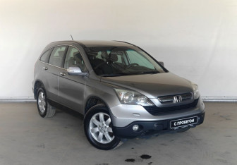 Подержанный автомобиль Honda CR-V 2008 года (3 фото)