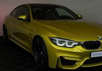 Подержанный автомобиль BMW M4 Coupe 2018 года (25 фото)