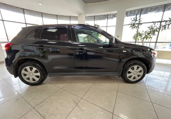 Подержанный автомобиль Mitsubishi ASX 2011 года (4 фото)