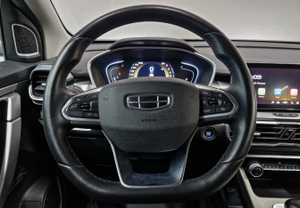 Подержанный автомобиль Geely Coolray 2023 года (21 фото)