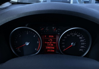 Подержанный автомобиль Ford Galaxy 2012 года (24 фото)