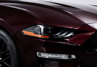 Подержанный автомобиль Ford Mustang Coupe 2017 года (16 фото)
