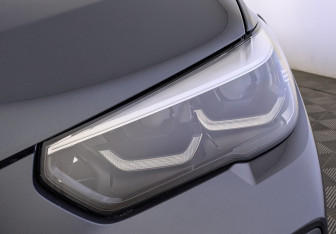 Подержанный автомобиль BMW X5 2020 года (11 фото)