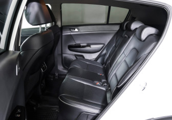 Подержанный автомобиль Kia Sportage 2021 года (12 фото)