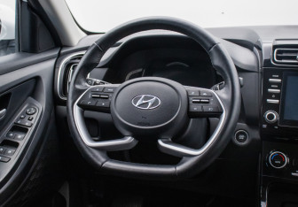 Подержанный автомобиль Hyundai Creta 2021 года (15 фото)