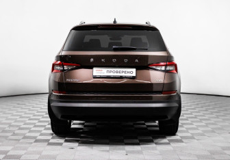 Подержанный автомобиль Skoda Kodiaq 2020 года (6 фото)