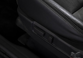 Подержанный автомобиль Mitsubishi Outlander 2014 года (17 фото)