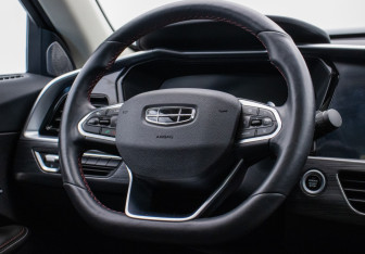 Подержанный автомобиль Geely Tugella 2022 года (15 фото)