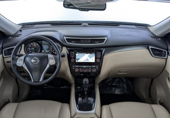 Подержанный автомобиль Nissan X-Trail 2018 года (14 фото)