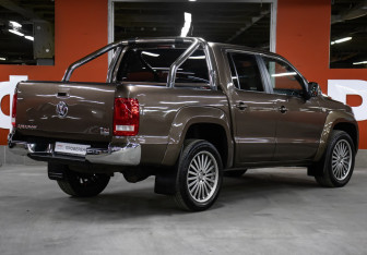 Подержанный автомобиль Volkswagen Amarok 2015 года (5 фото)