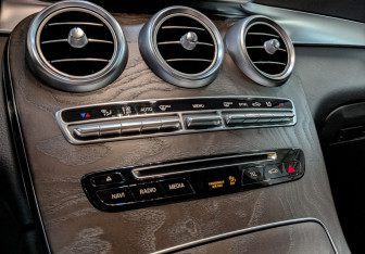 Подержанный автомобиль Mercedes-Benz GLC Coupe 2017 года (21 фото)