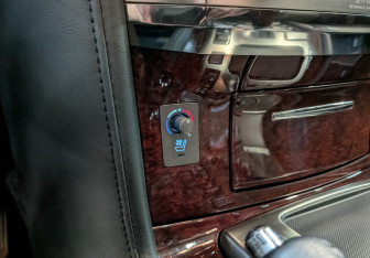 Подержанный автомобиль Lexus LX 2010 года (27 фото)