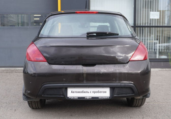 Подержанный автомобиль Peugeot 308 Hatchback 2012 года (6 фото)