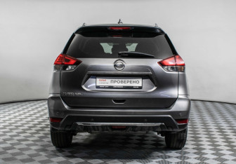 Подержанный автомобиль Nissan X-Trail 2019 года (6 фото)