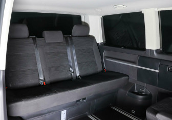 Подержанный автомобиль Volkswagen Multivan 2020 года (15 фото)