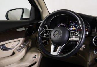 Подержанный автомобиль Mercedes-Benz GLC Coupe 2021 года (13 фото)