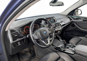 Подержанный автомобиль BMW X4 2019 года (16 фото)