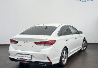 Подержанный автомобиль Hyundai Sonata 2018 года (5 фото)