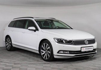 Подержанный автомобиль Volkswagen Passat Wagon 2019 года (3 фото)