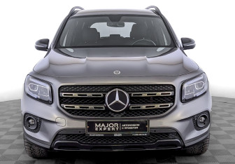 Подержанный автомобиль Mercedes-Benz GLB 2021 года (2 фото)