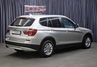 Подержанный автомобиль BMW X3 2012 года (5 фото)