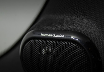 Подержанный автомобиль MINI Hatch 2018 года (16 фото)