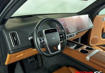 Подержанный автомобиль LiXiang L7 2023 года (29 фото)